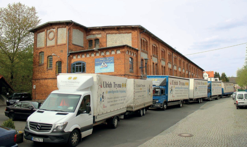 Firmengebäude und Fuhrpark von Tryzna Verpackung GmbH